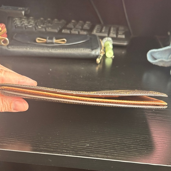 Louis Vuitton Brown and Gold Monogram Card Holder - Picture 6 of 17